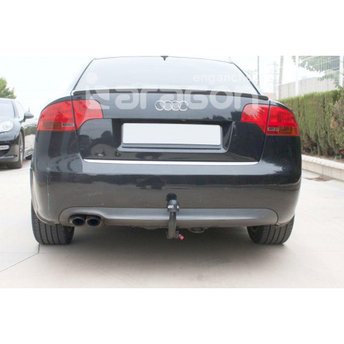 Фаркоп ARAGON на AUDI A4 2004–2008 Арт. E0403BV (B7 седан и универсал)
